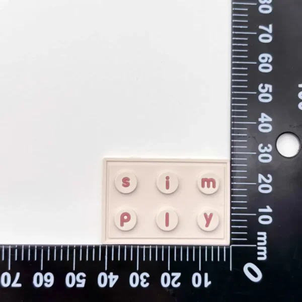 3D PVC Patch in Pink – Custom Backpack Decoration – Bild 3