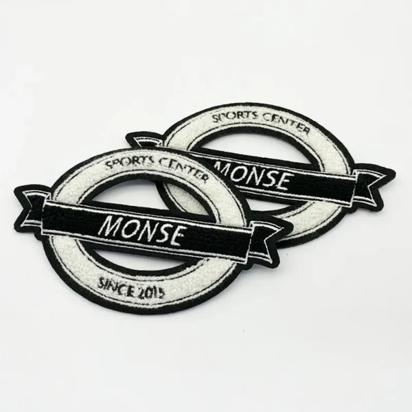 Custom Chenille Patches for Varsity Jackets – White Circular Design with Black Ribbon Details - 이미지 2