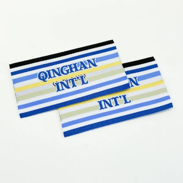 Iron-On Woven Patch for Backpacks – Blue and White Stripes Rectangular Design - Imagem 3