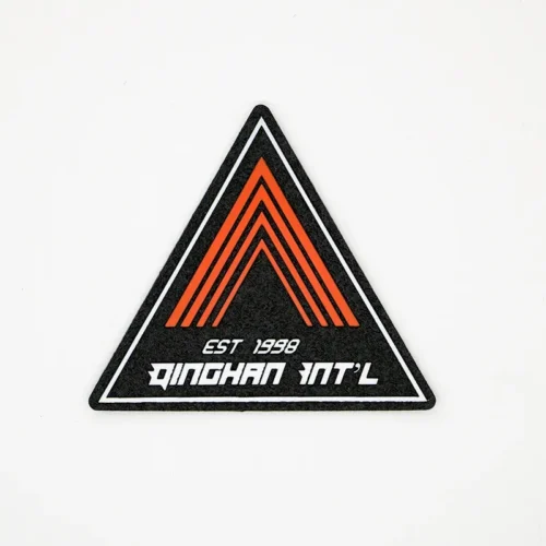Patch en silicone personnalisé pour chapeaux – Motif triangulaire à rayures orange