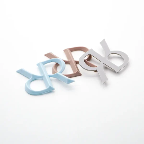 3D Printing With Silicone Rubber – Blue “YR” for Backpack - 이미지 2