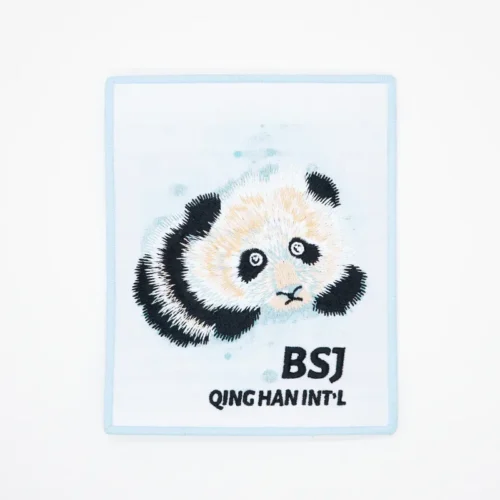 Toppe ricamate con logo personalizzato – Design carino con panda