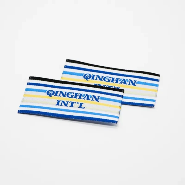 ⁦Custom Printed Woven Labels for Hats in Blue Stripe⁩ - الصورة ⁦3⁩