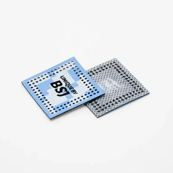 ⁦Square Woven Sewing Labels with Perforated Corners⁩ - الصورة ⁦2⁩