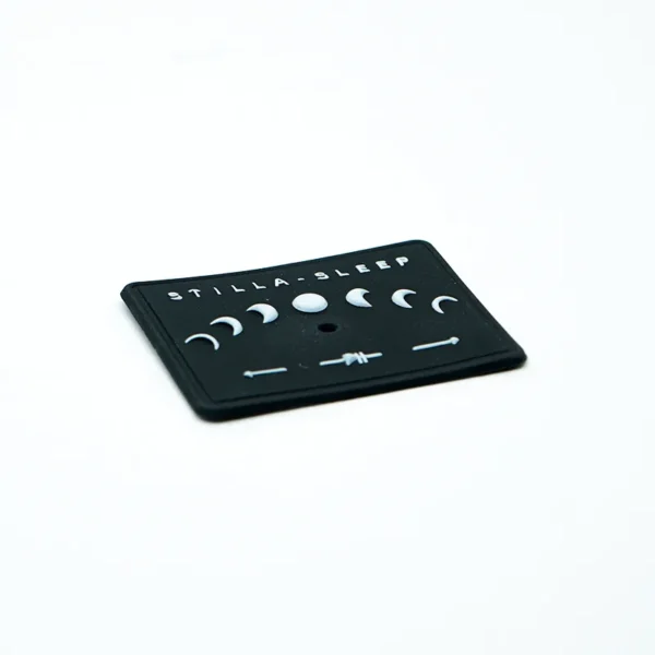 Custom PVC Patches for Hats – “STILLA - SLEEP” with Moon Phases & Sleep-Themed Symbols - Imagen 2