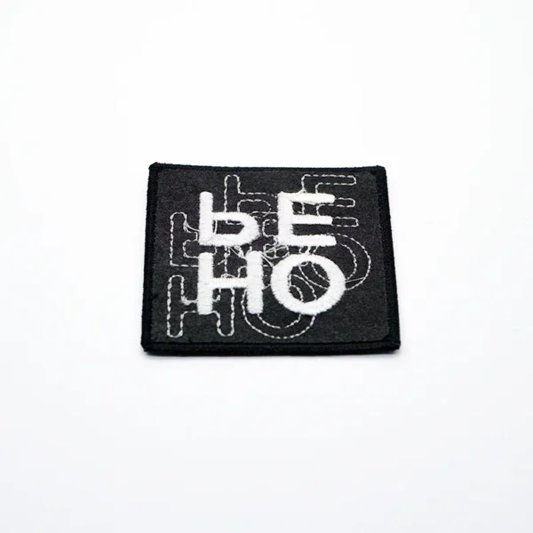 Embroidering a Patch with Maze Design - Hope Theme - Imagen 3