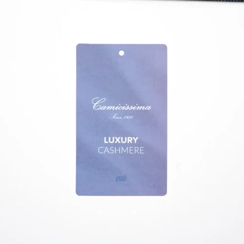 Ejemplos de etiquetas colgantes moradas personalizadas para mochilas