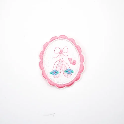 Toppa da ricamo con ferro da stiro - disegno di scarpette da ballo rosa