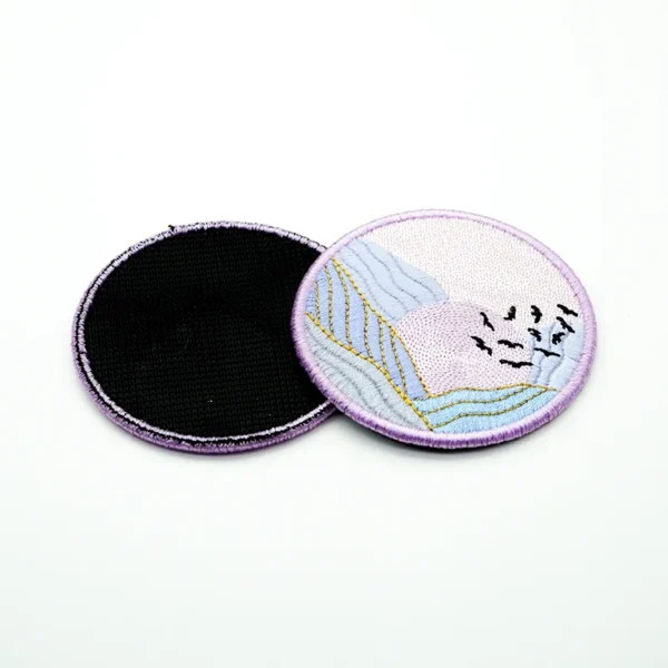 Mountain Scene Patches Embroidery with Birds - Imagen 2
