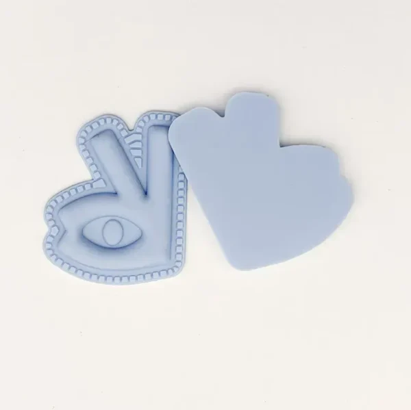⁦Creative Light Blue Silicone Patch for Shirts⁩ - الصورة ⁦3⁩