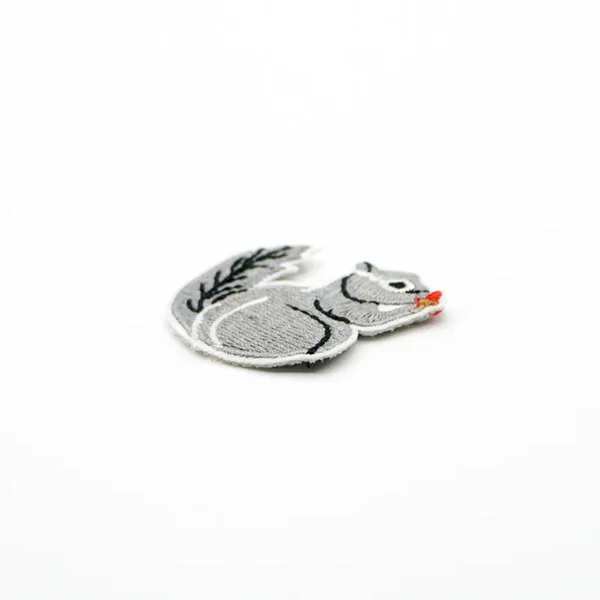 Embroider a Patch with Squirrel Design - Imagem 3