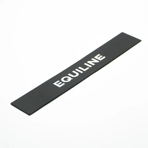Shirt with Patch – Minimalist TPU Label - Imagem 4